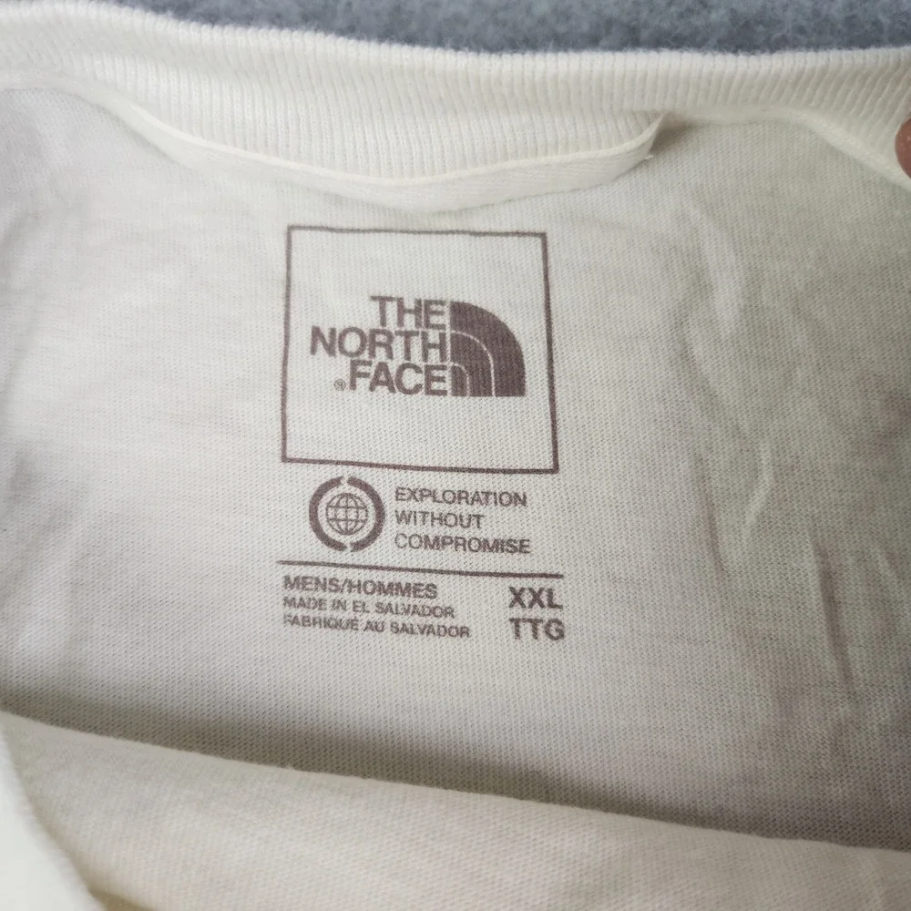 The‎ North Face T-Shirt Mens 2XL Off-White Cotton Embroidered Logo Crew Neck